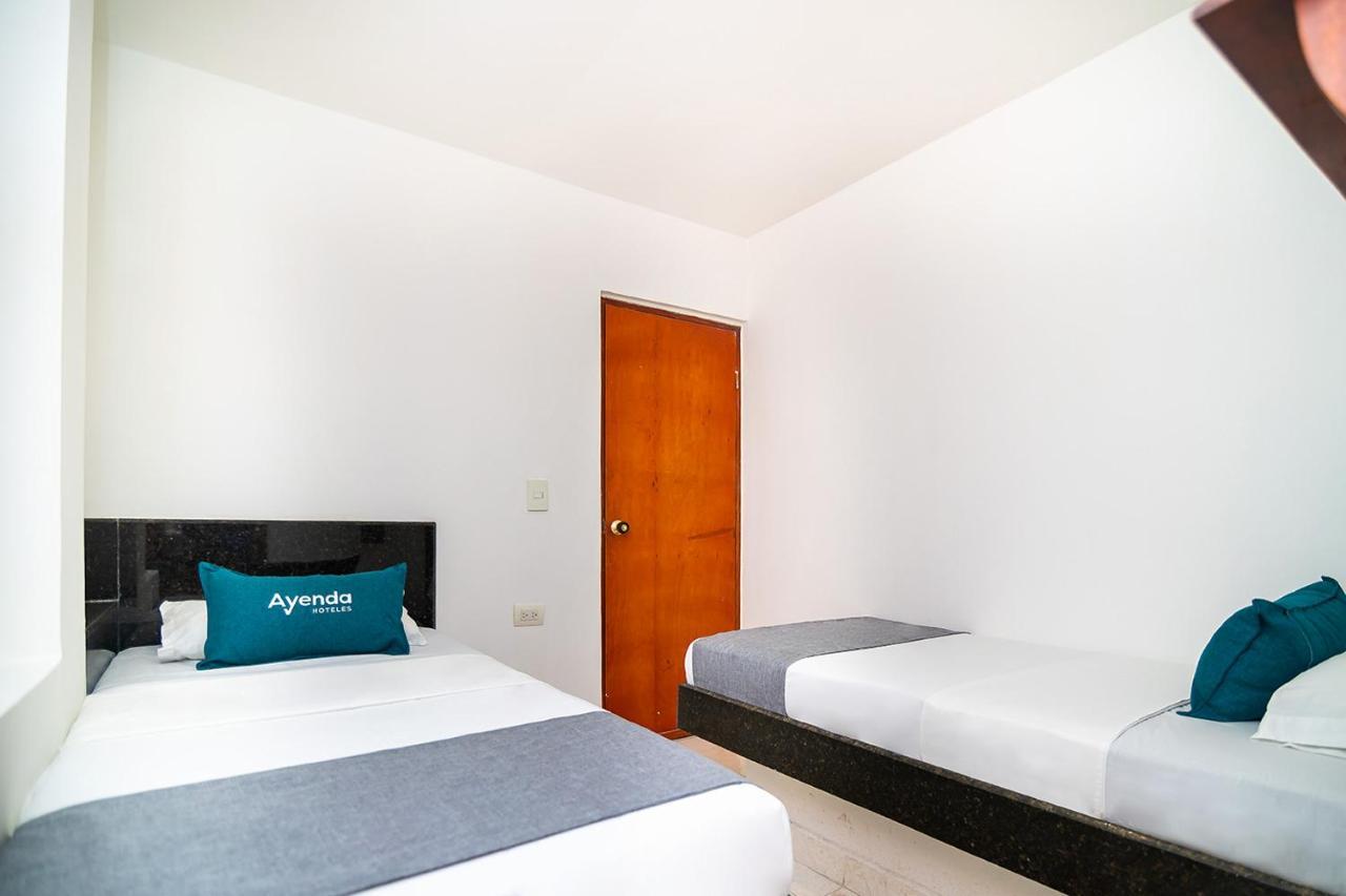 Hotel Esperanza Ac Cartagena Екстериор снимка