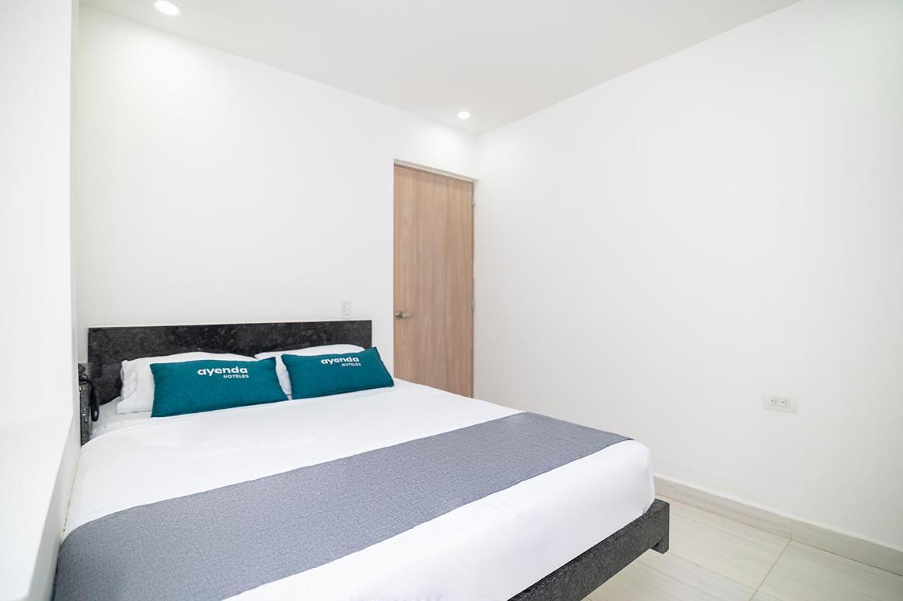 Hotel Esperanza Ac Cartagena Екстериор снимка